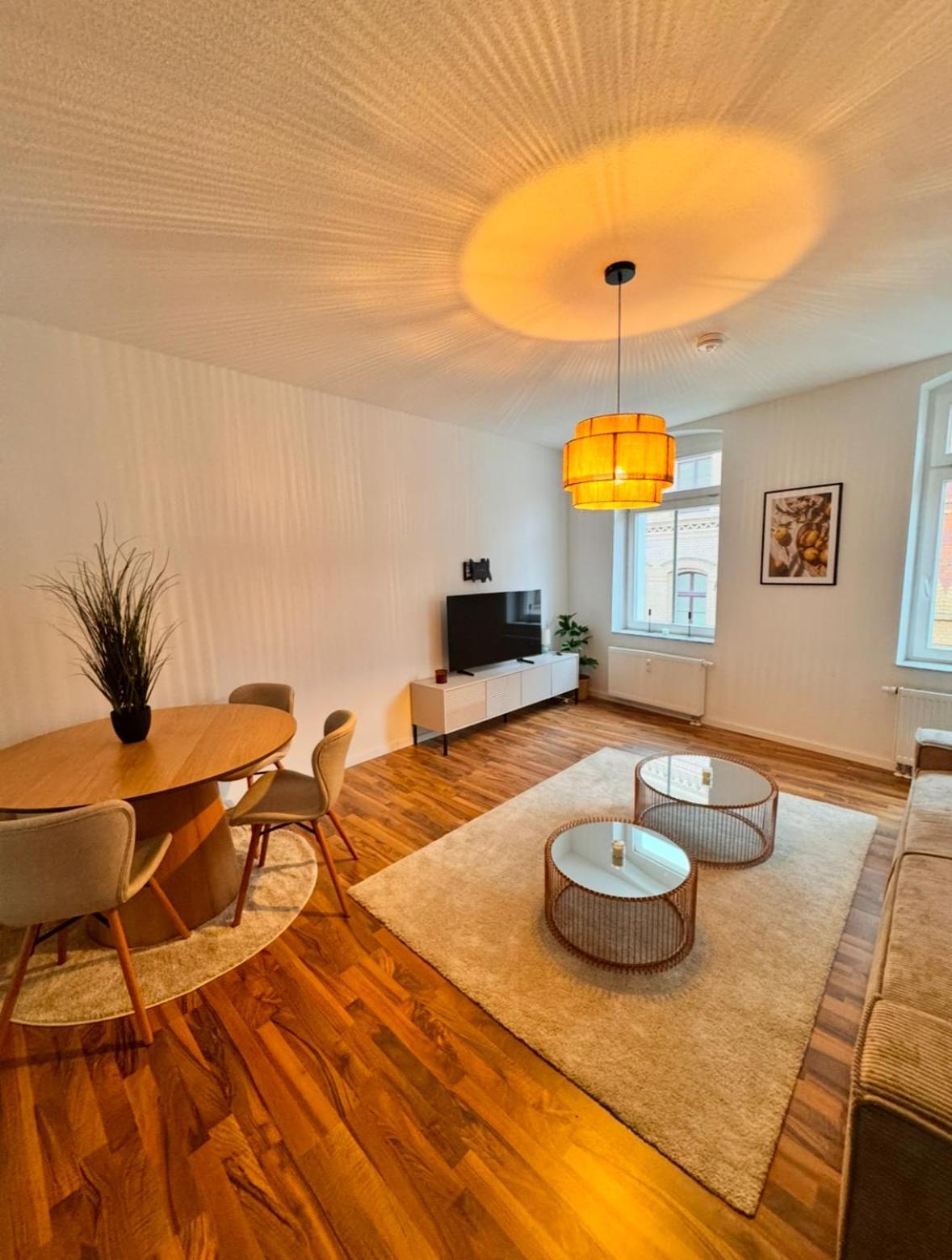 New Apartment In Magdeburg Buckau - Waschmaschine, Smart-Tv, Neues Badezimmer Ngoại thất bức ảnh